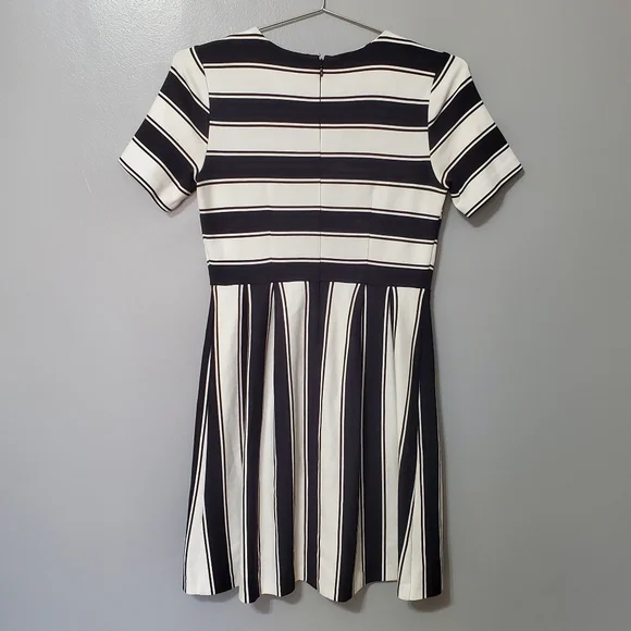 LOFT Black and White Striped Dress Womens Size 4P - Picture 3 of 7